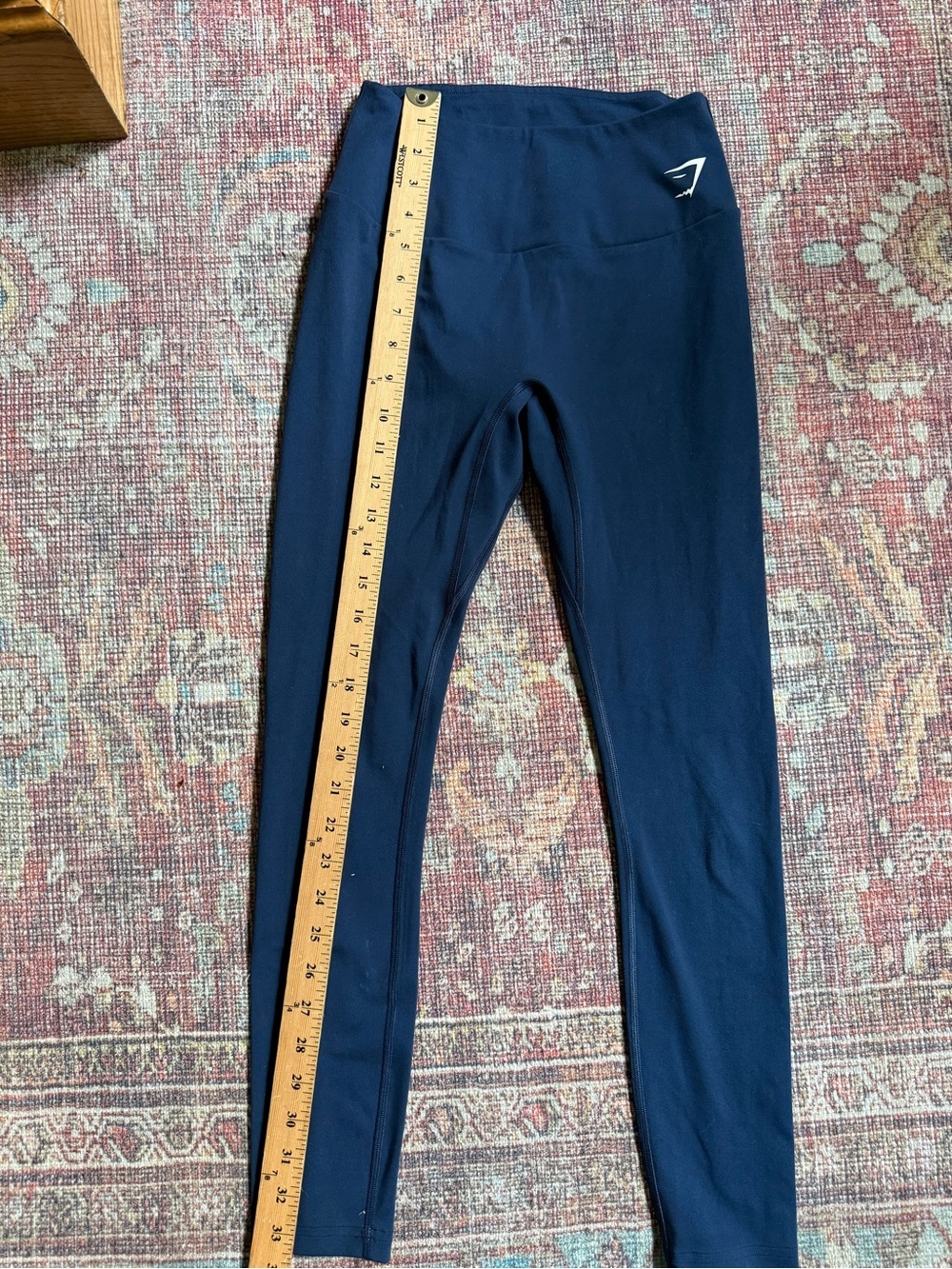 Gymshark women’s small Navy Performance Leggings - Picture 3 of 6